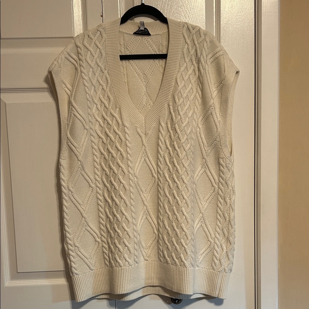 & Other Stories Cream Cable Knit V-Neck Sweater Vest